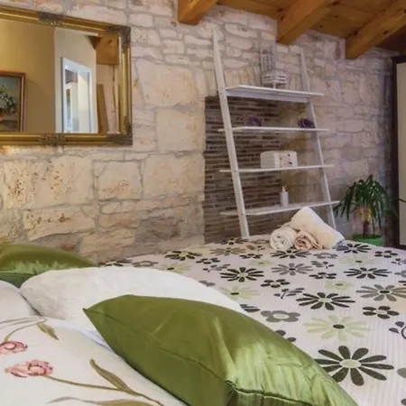 Villa Manovelova Hiza *